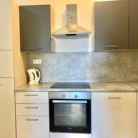 Apartment Zeleni Raj Dramalj
